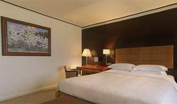 Hyatt Regency 5*